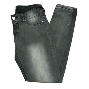 Maurices Distressed Jeggings Size Medium Regular Dark Wash